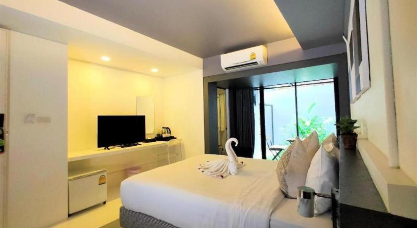 Silom Studios Банкок Екстериор снимка
