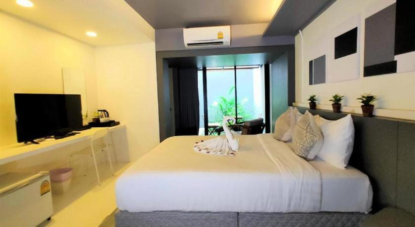 Silom Studios Банкок Екстериор снимка