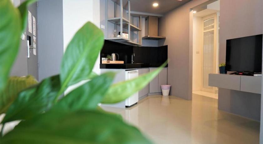 Silom Studios Банкок Екстериор снимка